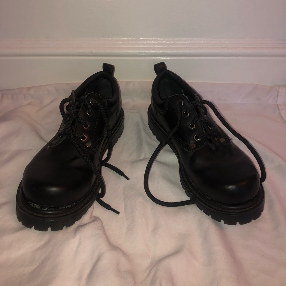 Platform chunk low ankle boots